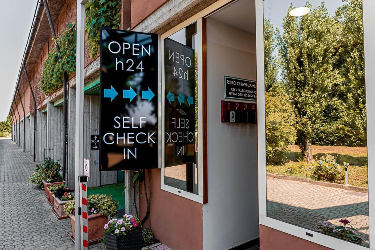 Business Hotel Casale Monferrato Eksteriør billede